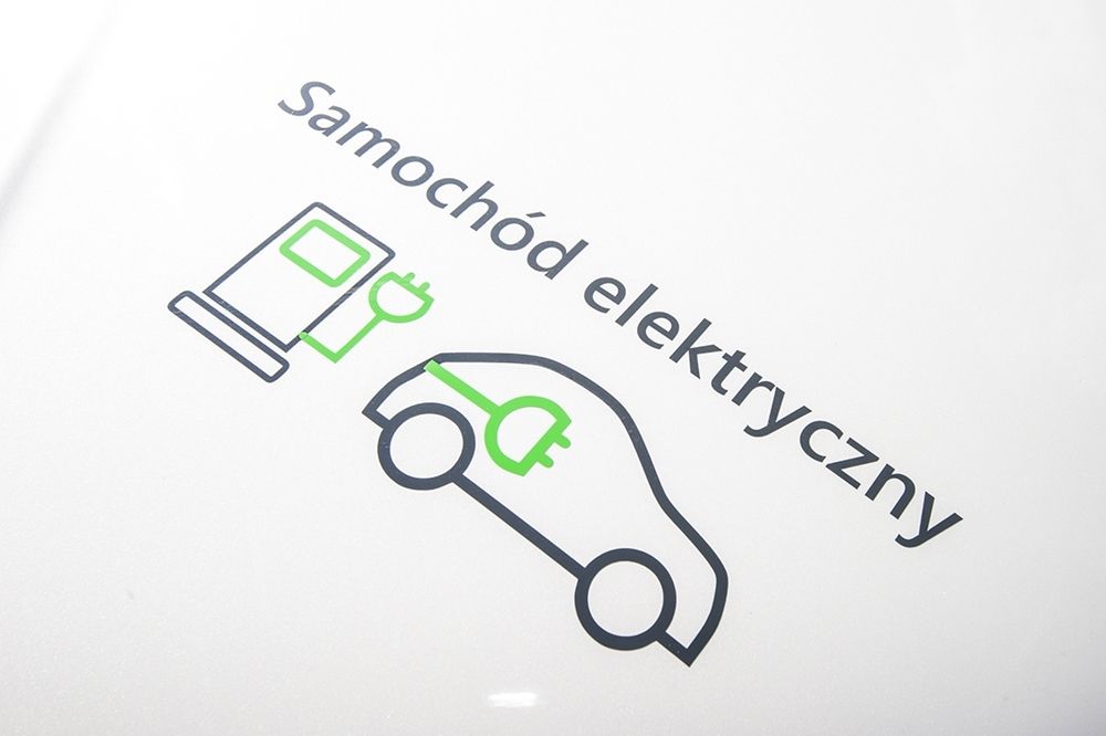 samochod elektryczny